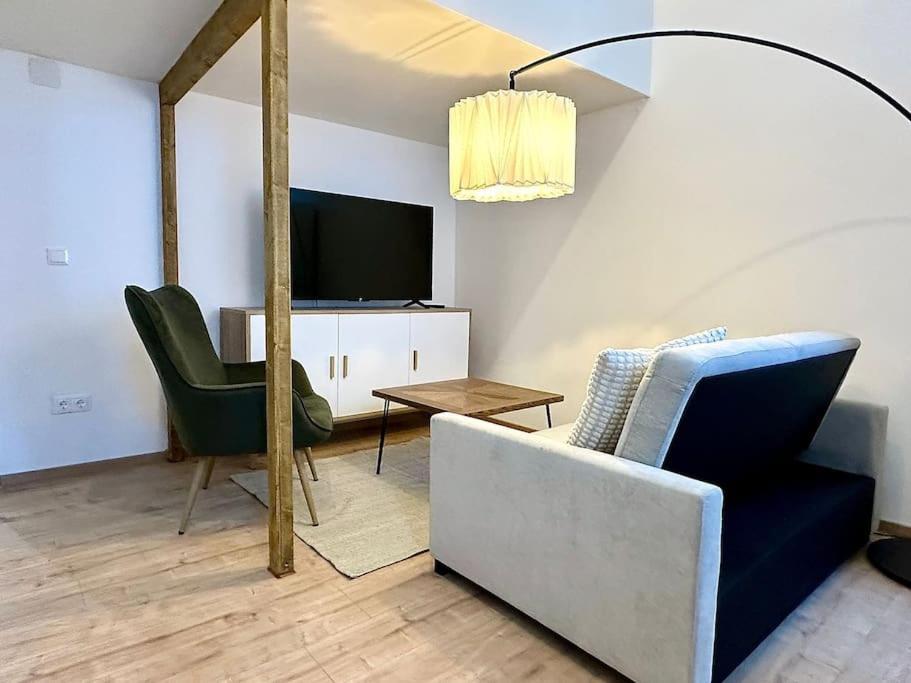 Chic 1Br Apartment - Directly Near Schoenbrunn فيينا المظهر الخارجي الصورة