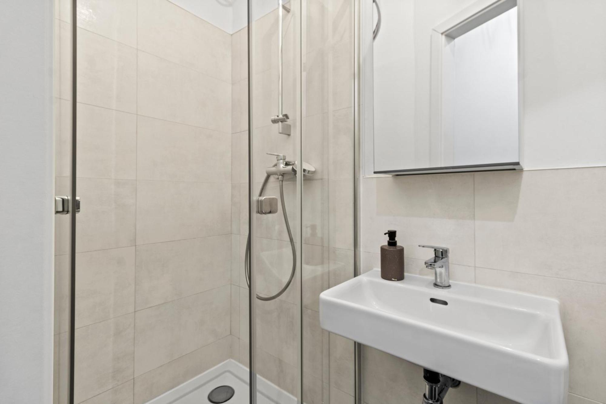 Chic 1Br Apartment - Directly Near Schoenbrunn فيينا المظهر الخارجي الصورة